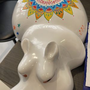 HIPPO DANS L'EAU CUSTOMISÉ