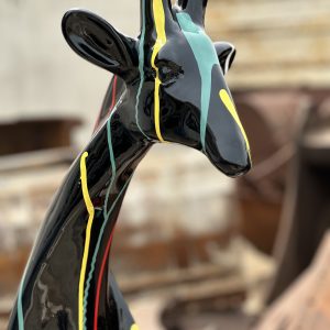 GIRAFE CURIEUSE CUSTOMISÉE