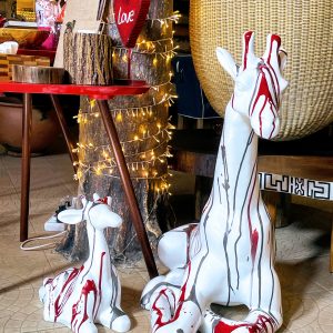 GIRAFE ASSISE CUSTOMISÉE